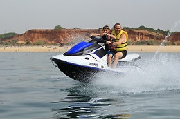 NAUTICDRIVE DESPORTOS NÁUTICOS