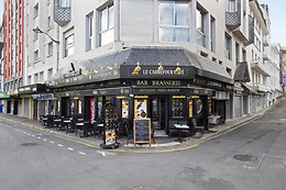 Le Carrefour Café