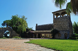 BODEGAS Y CAVAS JAUME SERRA