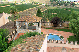 BODEGAS Y CAVAS JAUME SERRA