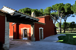 BODEGA FINCA VILLACRECES & BODEGA IZADI