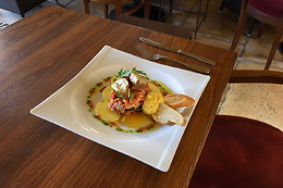 Lautraix Restaurant