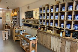 Biochi Fine Tea Lounge