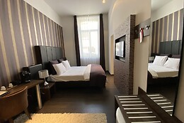 Hotel De Boskar Peer