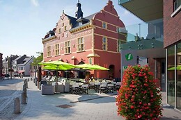 Hotel De Boskar Peer