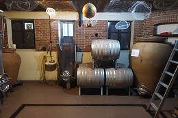 Bajaj - Cantina & Agriturismo