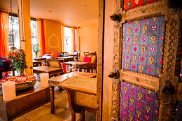 RESTAURANTE MAYURA