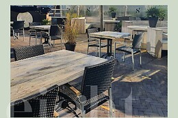 Grand Café Eight
