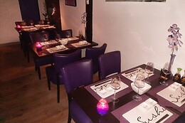 The Sushi Club