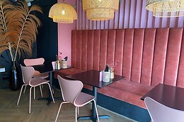 indo food house