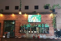Grand Café Eighty-Four