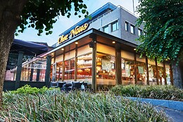 Chez Nous - Lunch & Diner