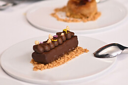HÜNICO RESTAURANTE