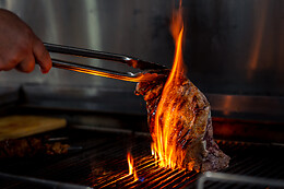 RESTAURANTE LA CUADRA