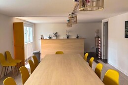 Associação Castelo Dourado