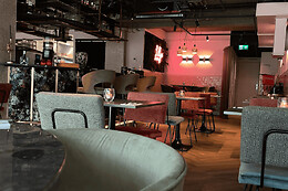 Lilly's bistro