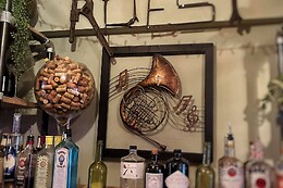 Roest Wine & Foodbar