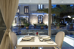 HOTEL HOSPES PALACIO DE LOS PATOS