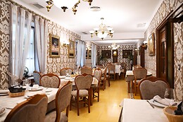 RESTAURANTE PUERTA SEVILLA