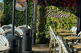 Tartine Restaurant