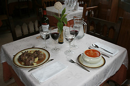 HOTEL MESÓN DE SALINAS