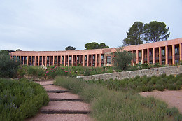HOTEL CIGARRAL EL BOSQUE