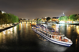 PARIS EN SCENE