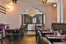 Aux Indes
