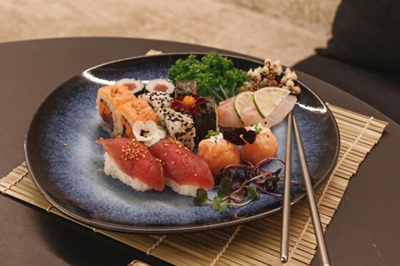 SEKAI SUSHI BAR - photo 5