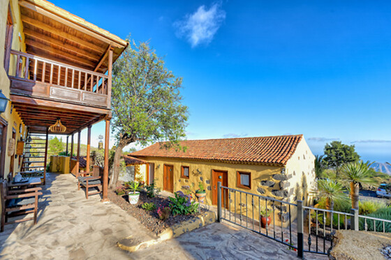 LA CORREA DEL ALMENDRO - photo 1