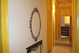 BIKE SUITE & LOUNGE