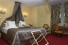 Hostellerie Château de Pray