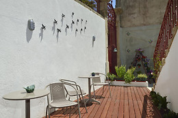 DUKES CORNER GUEST HOUSE